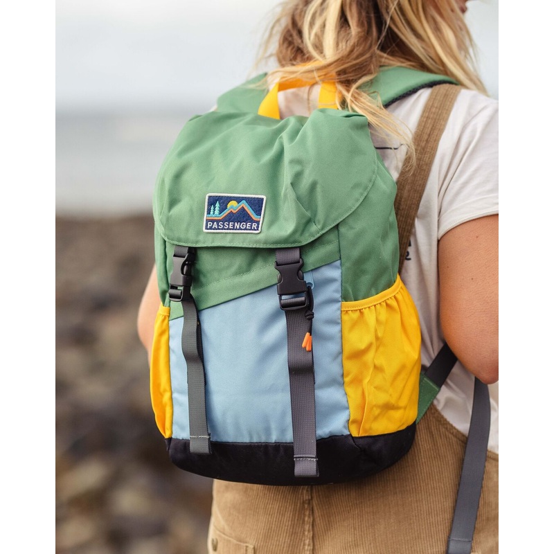 Boondocker 18L Recycled Polyester Backpack – Laurel Green