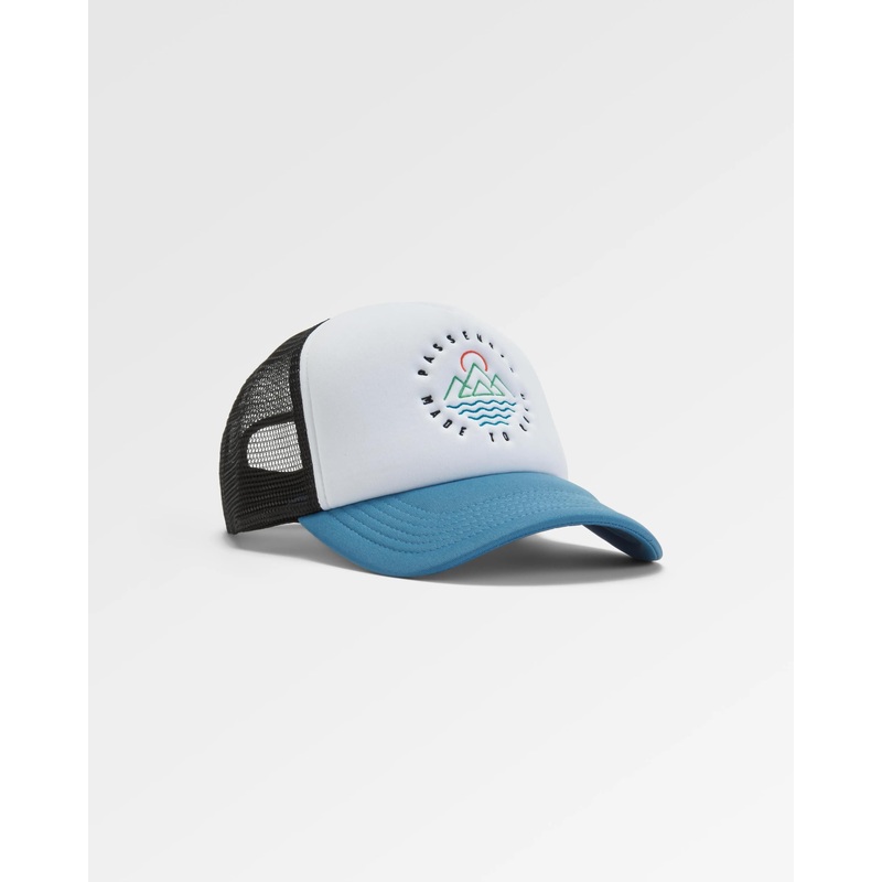 Escapism Trucker Cap – Black/Moonlight Blue