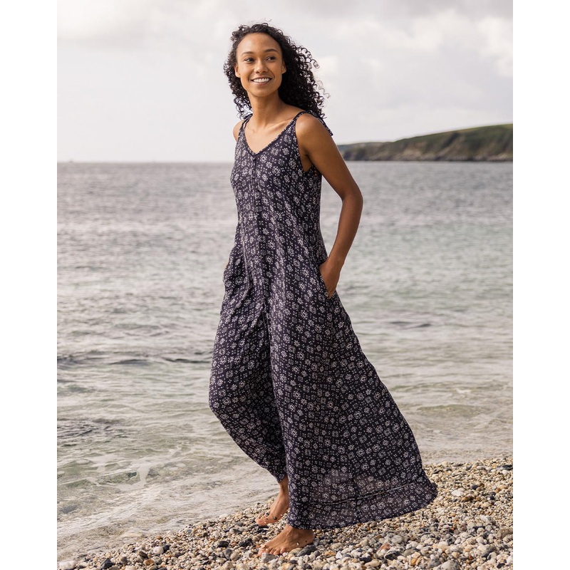 Breeze Maxi Dress – Simple Tile Faded Black