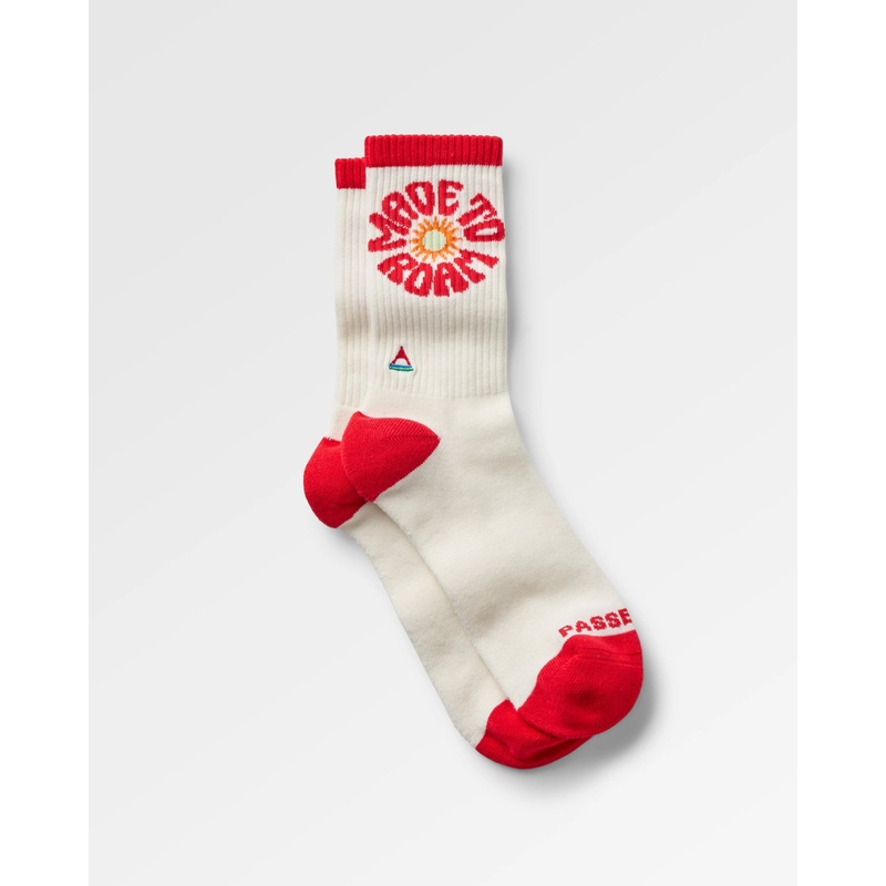 Made to Roam Graphic Crew Socks – White