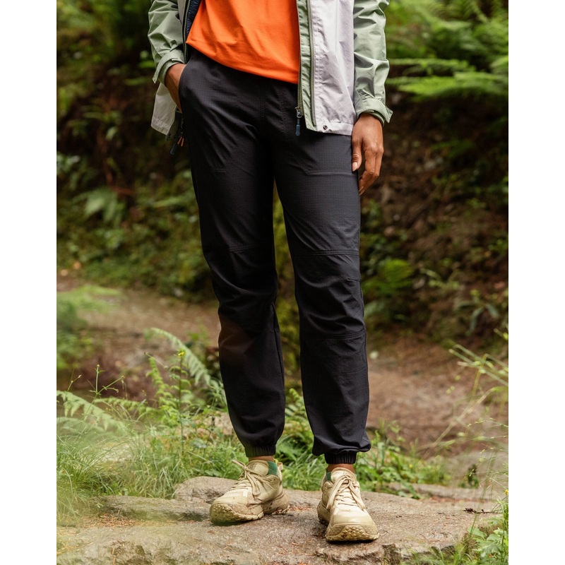 Sandstone Recycled Active Trail Jogger – Black
