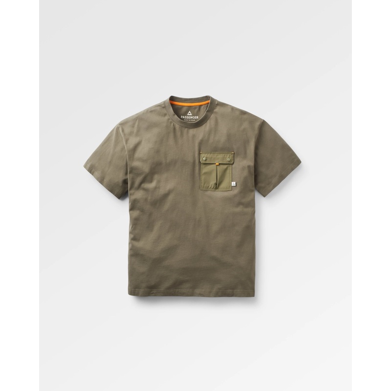 Travel Pocket Relaxed Fit T-Shirt – Dusty Olive