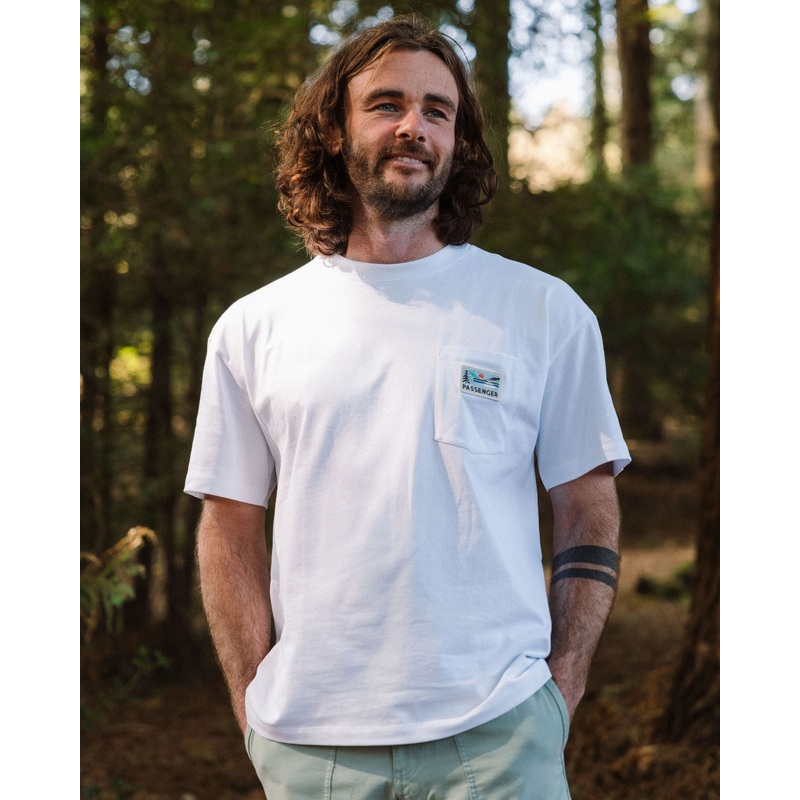 Roamer Patch Relaxed Fit T-Shirt – White