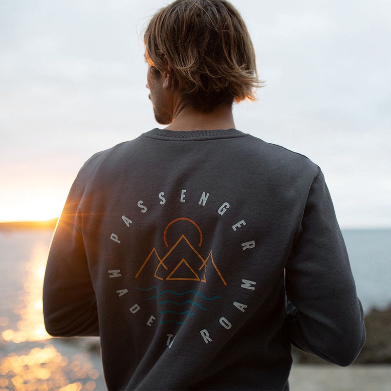 Escapism Sweatshirt – Faded Black