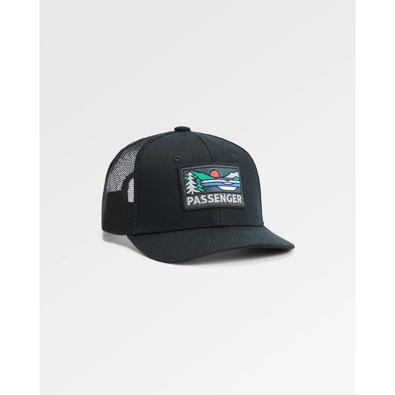 Roamer Mesh Trucker Cap – Black