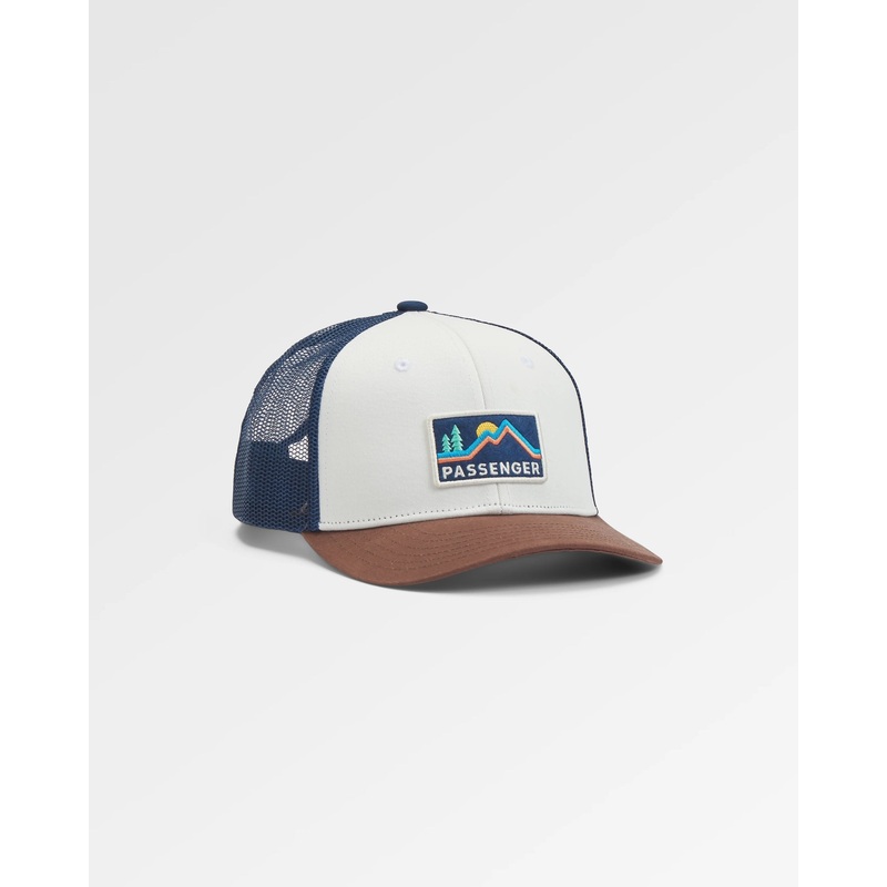 Made To Roam Mesh Snapback Cap – Rich Navy/Rubber