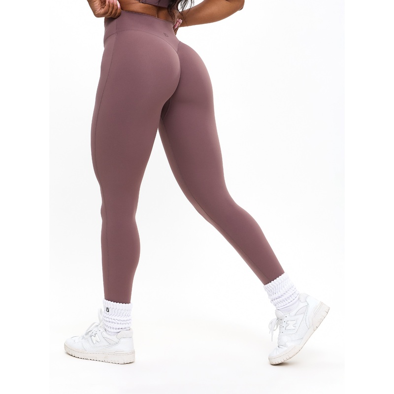 Aggressive Scrunch Legging – Mocha Berry