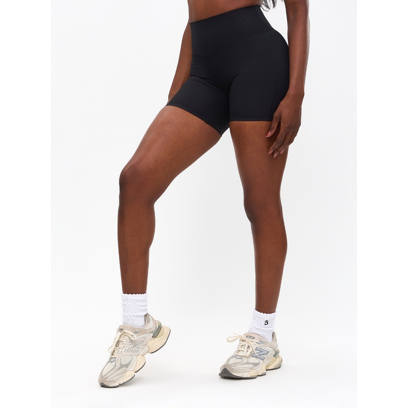 Material Girl Ribbed Short 6 – Onyx Black