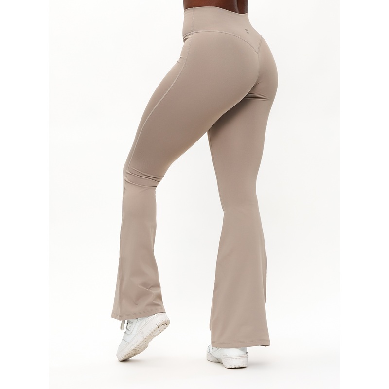 Colorado Fleece Flare Legging – Neutral