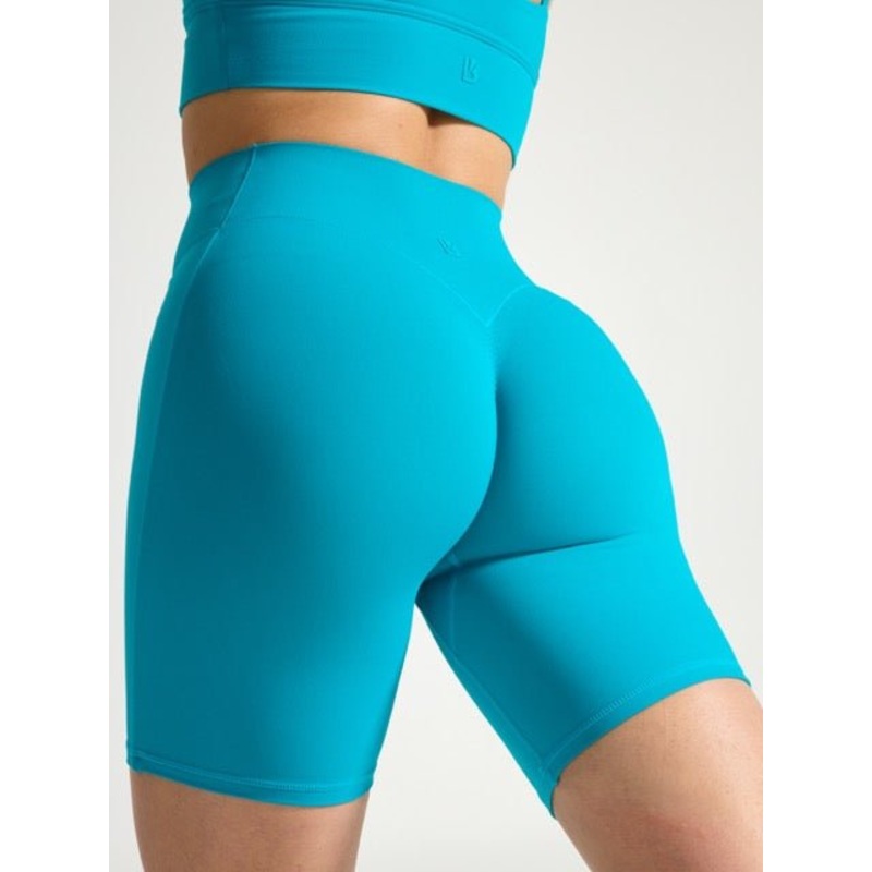 Aggressive Scrunch Short 7 – Mar