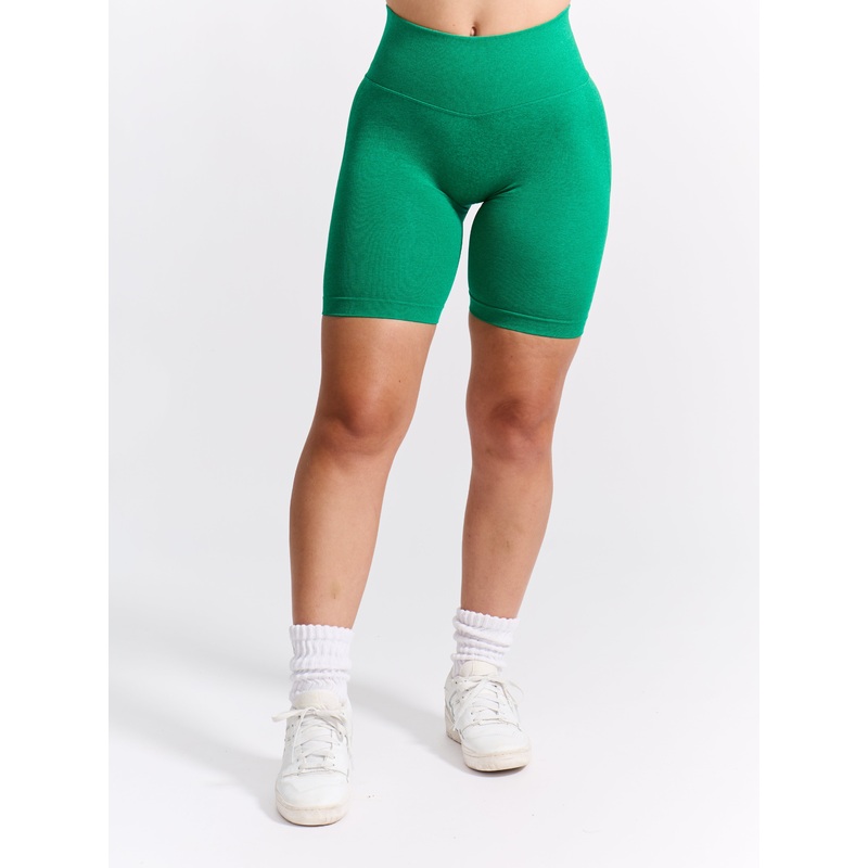 Miracle Seamless Short 6 – Lucky Charm