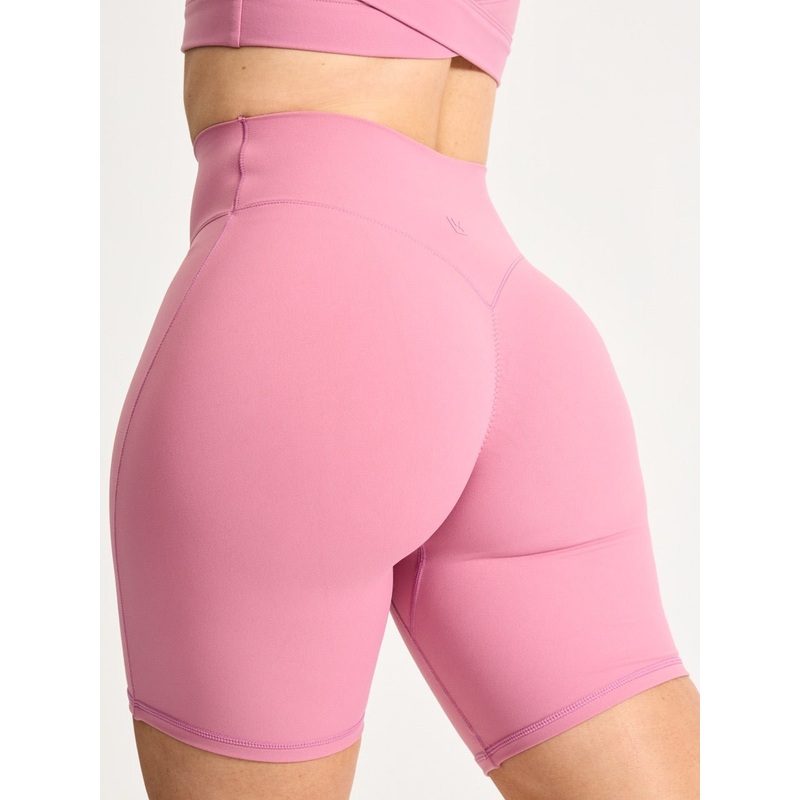 Aggressive Scrunch Short 7 – Bloom