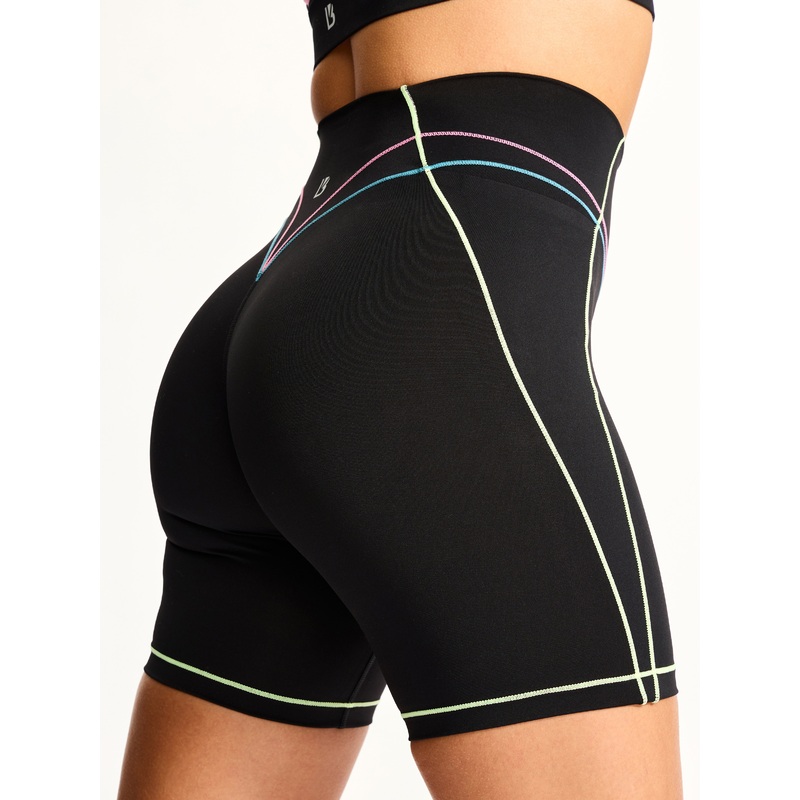 Everyday Airbrush Pocket Short 7 – Black Multi