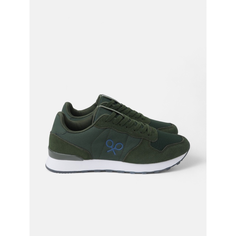Zapatilla running clasica verde