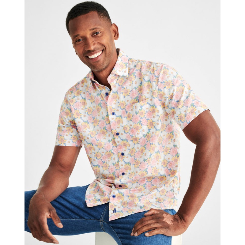 Johnnie-O Men’s Jens Hangin’ Out Button Up Shirt