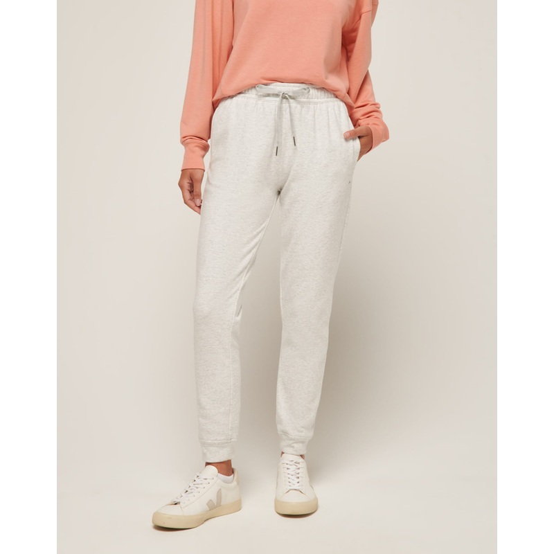TravisMathew Women’s Cloud Fleece Tie Jogger
