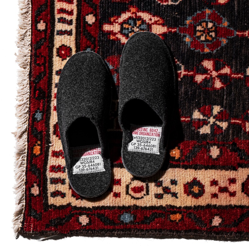 SLIPPER|Small|Large|Dark Gray|Light Gray