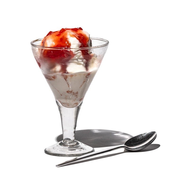 BLOW GLASS DESSERT CUP / Triangle