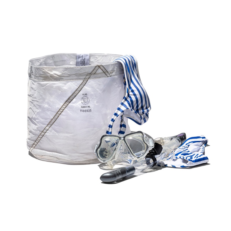 COVERED VINTAGE PARACHUTE ORGANIZER / Medium