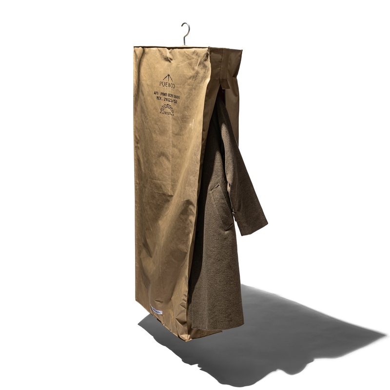 RUBBERIZED FABRIC HANGING ORGANIZER W/WIRE FRAME / COAT & JACKET