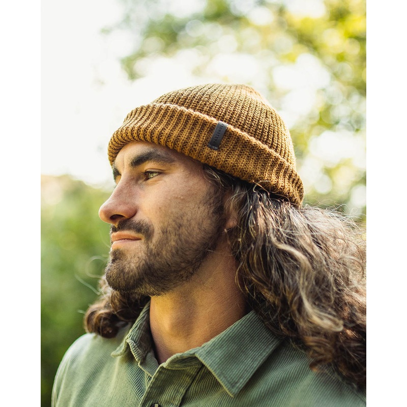 Compass Recycled Acrylic Beanie – Golden Brown
