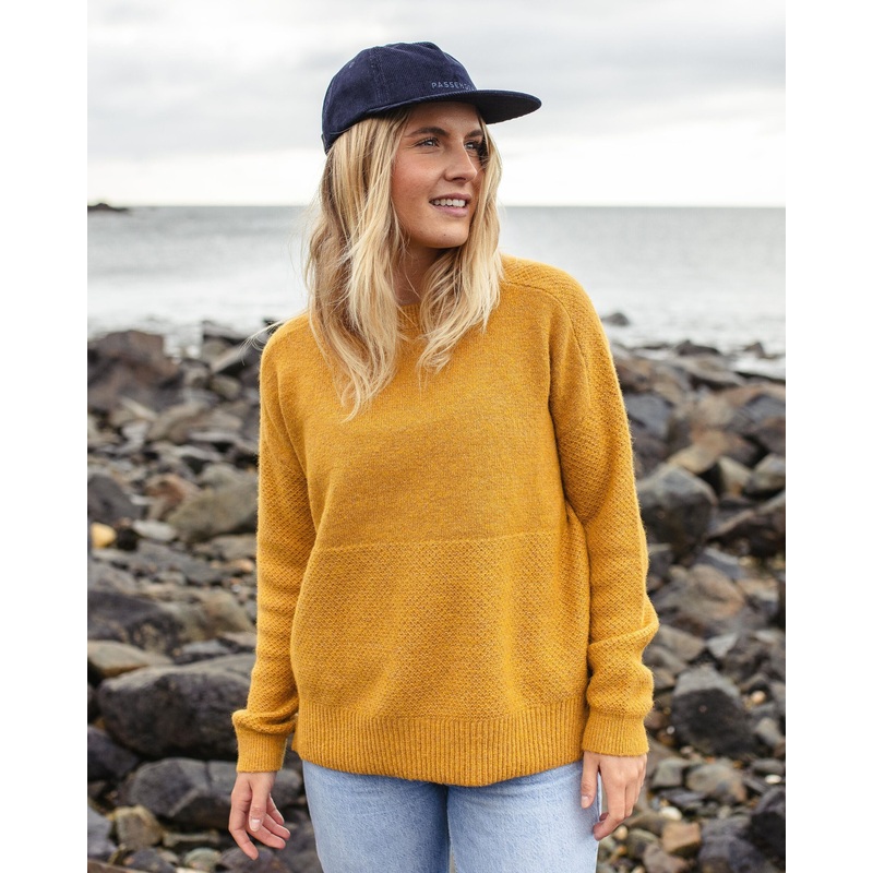 Cove Recycled Knitted Jumper – Amber Gold