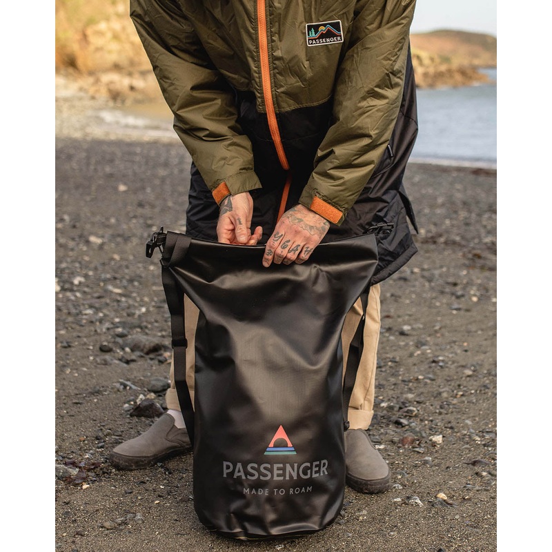 Tide 30L Recycled Dry Bag  – Black