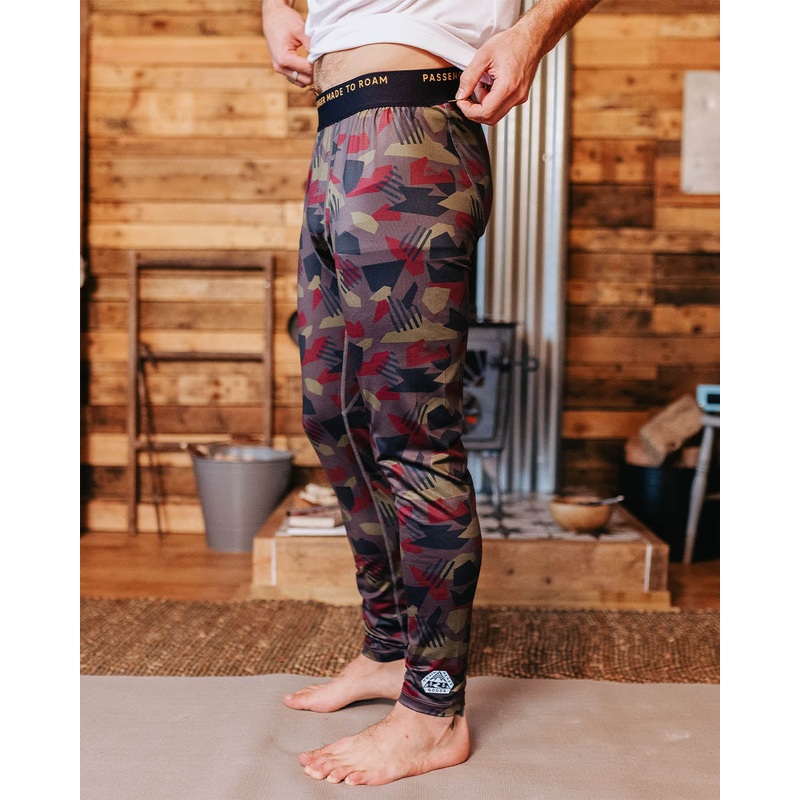 Venture Recycled Base Layer Legging – Charcoal Camo Pattern