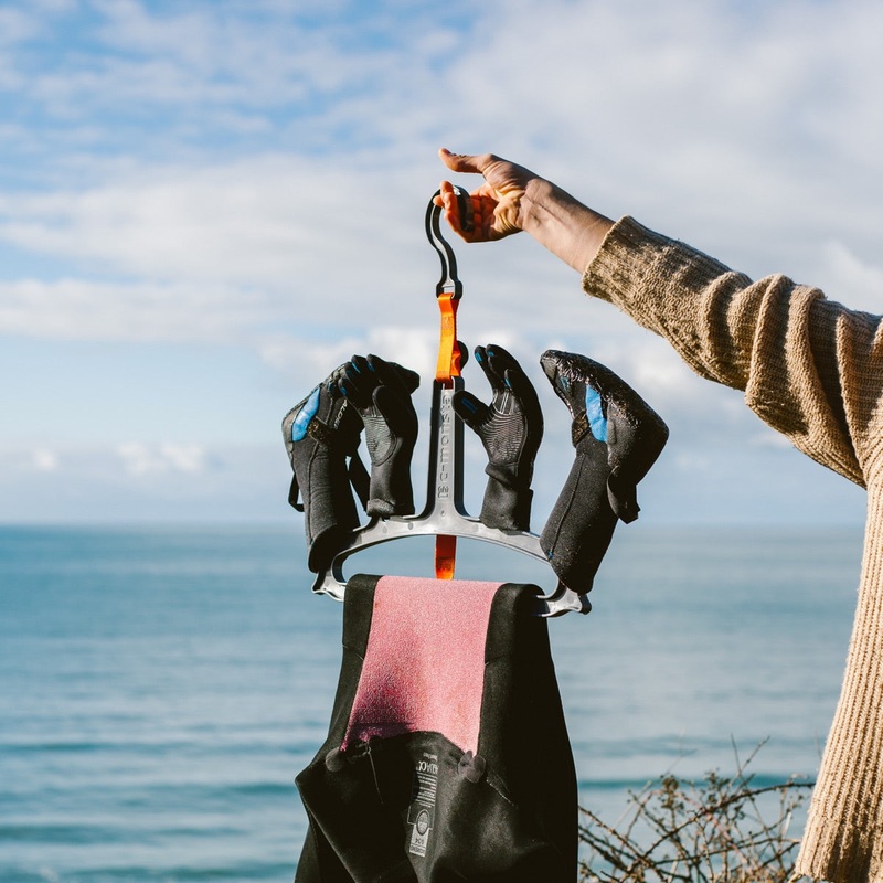 C-Monsta Wetsuit Hanger – Grey