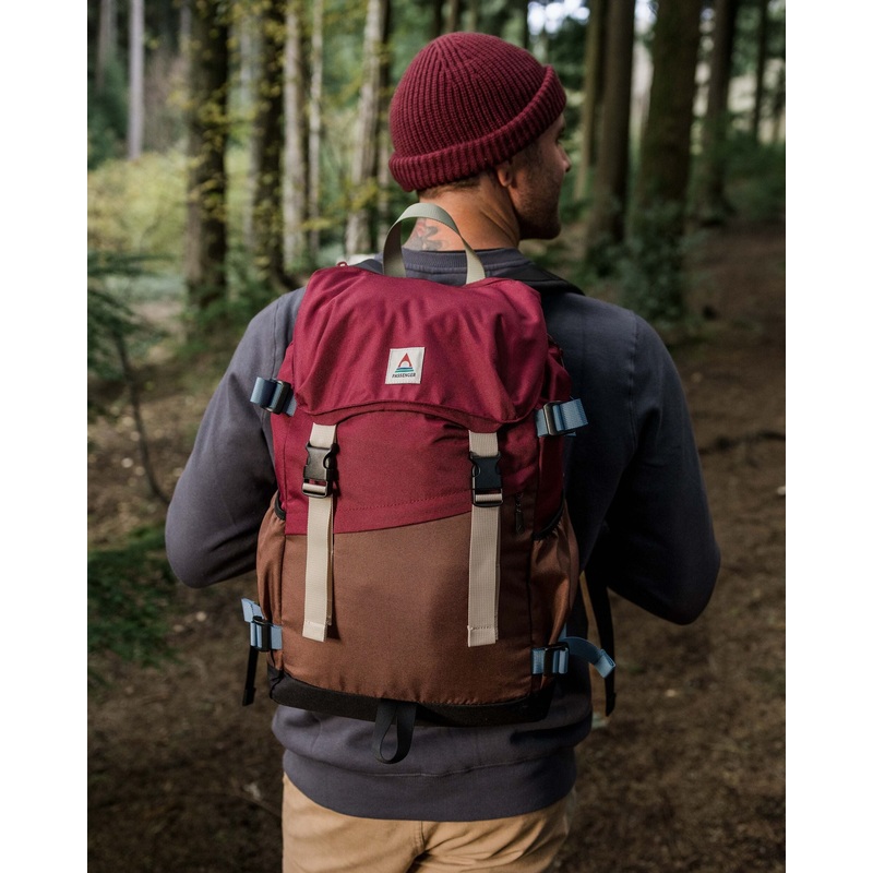 Boondocker Recycled 26L Backpack – Burgundy/Chestnut
