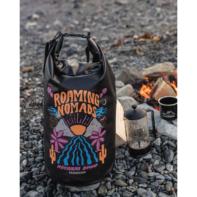 Tide 30L Recycled Dry Bag  – Roaming Nomads
