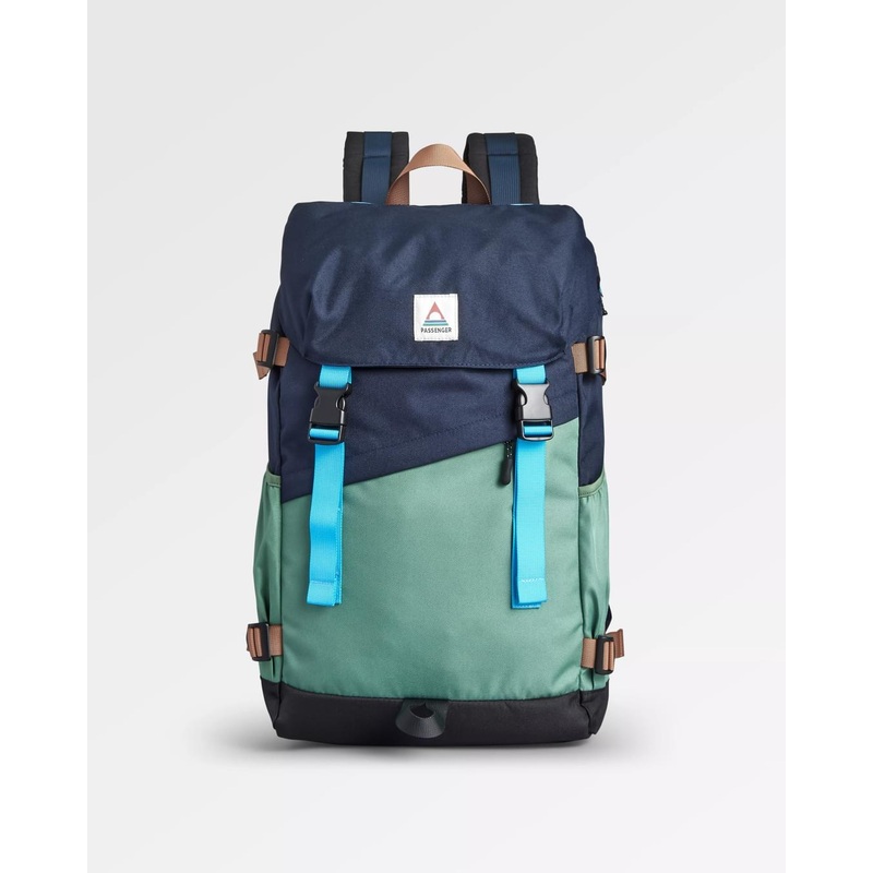 Boondocker Recycled 26L Backpack – Deep Navy/Laurel Green